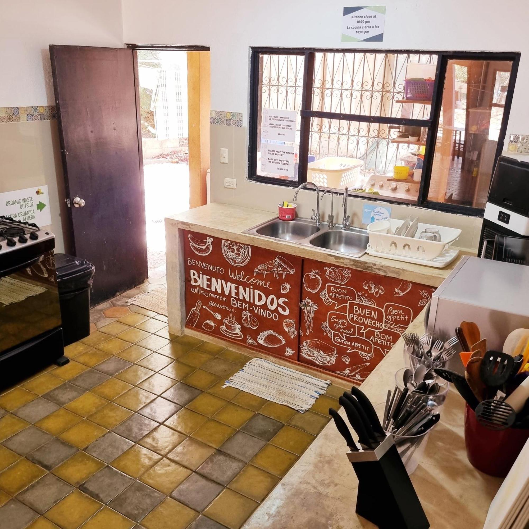 Casa Pura Vida Surf Hostel - Tamarindo Costa Rica Esterno foto