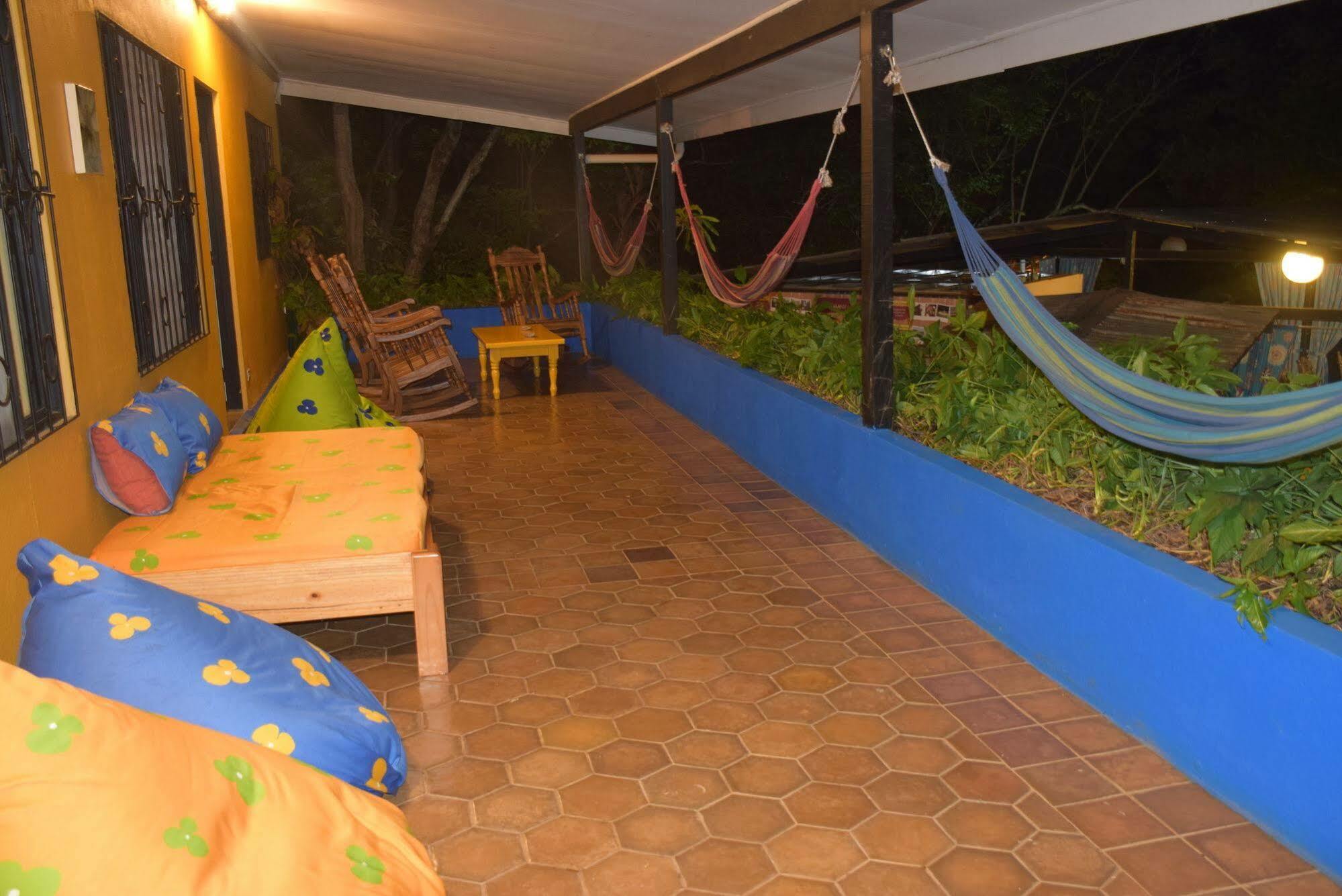Casa Pura Vida Surf Hostel - Tamarindo Costa Rica Esterno foto